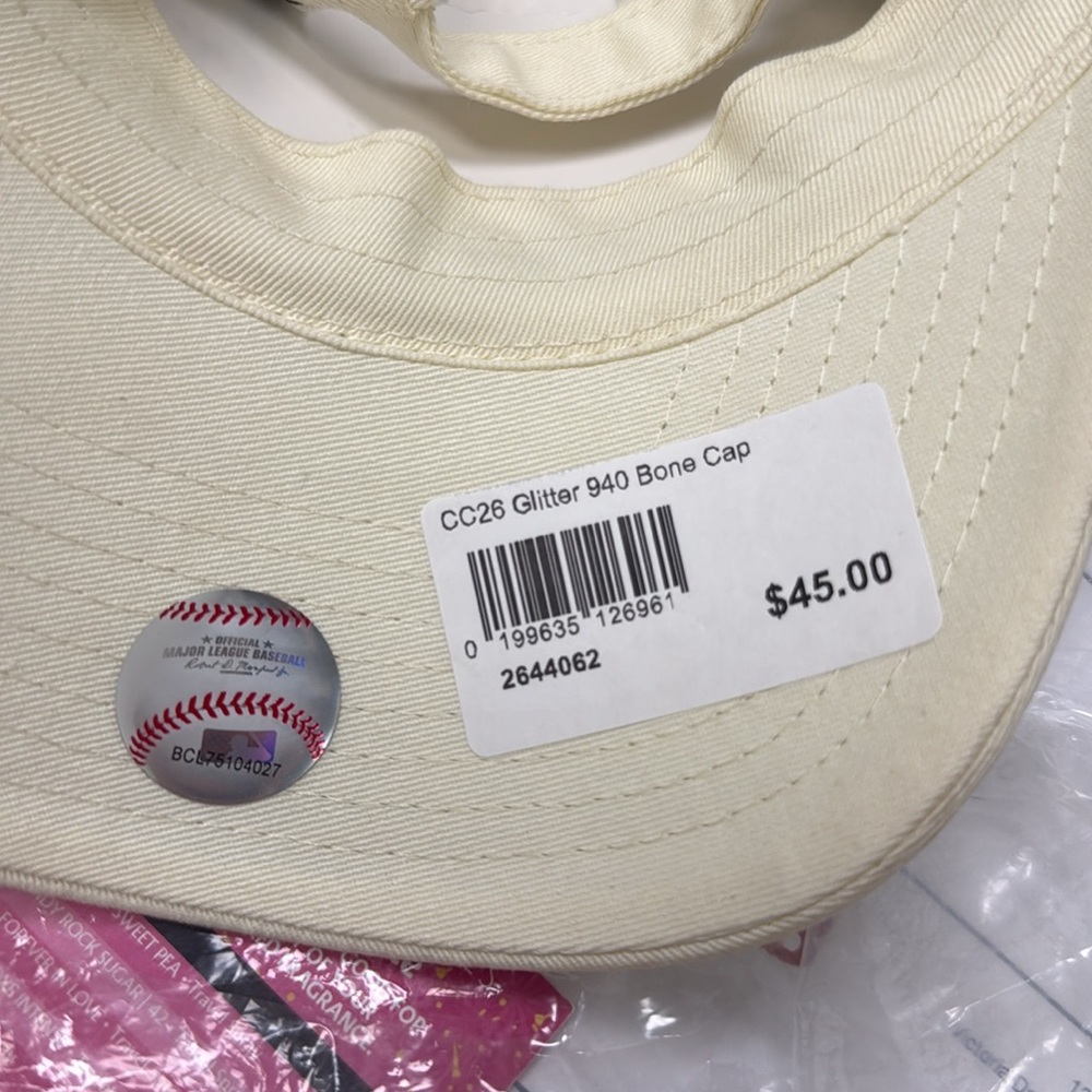 NWT!! Never worn Padres City Connect adjustable casual classic New Era hat - Picture 7 of 7